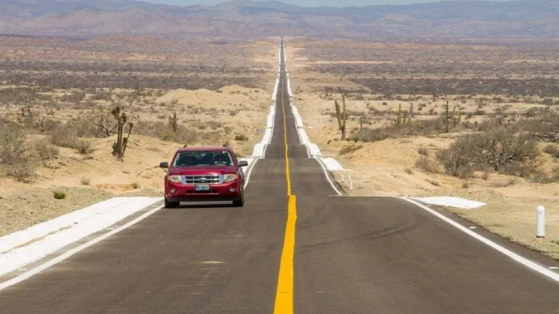 Carretera hacia la frontera entre México y Estados Unidos